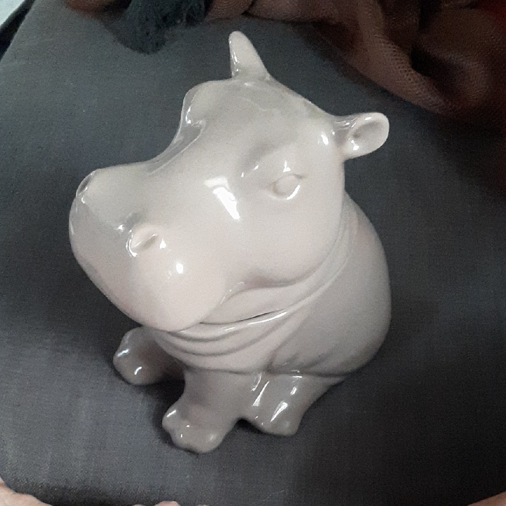 Threshold Hippo Jar